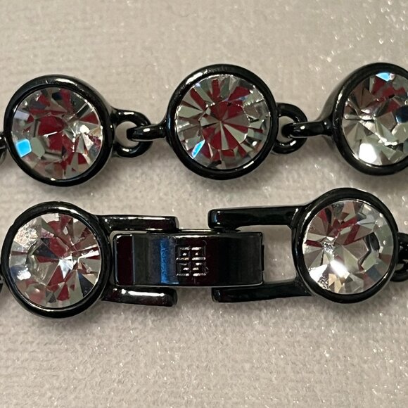 Givenchy Brilliant Chain Link Crystal Necklace By Givenchy - Picture 8 of 15